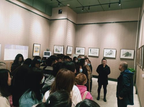 莫斯科藝術(shù)學(xué)院美術(shù)專業(yè)師生赴寫生作品展開展藝術(shù)交流活動(dòng)